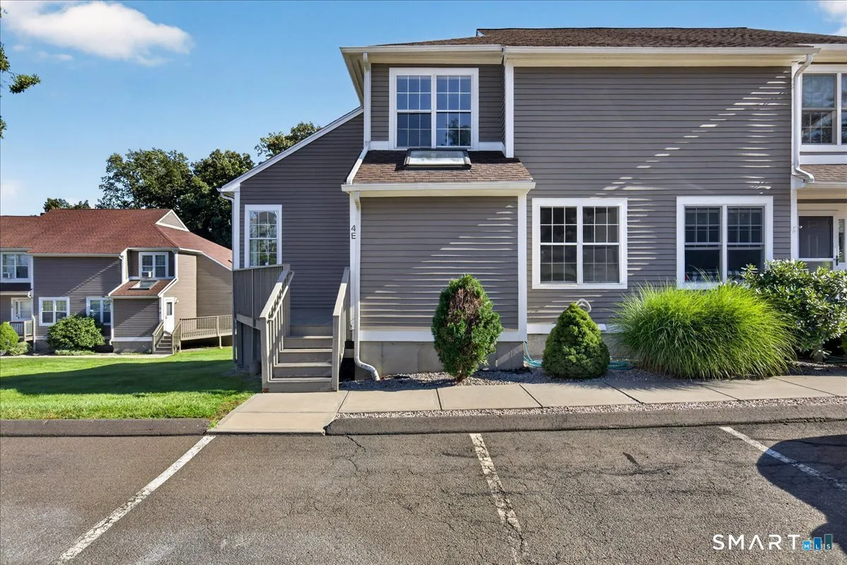 53 Brushy Plain Road #4E, Branford, CT