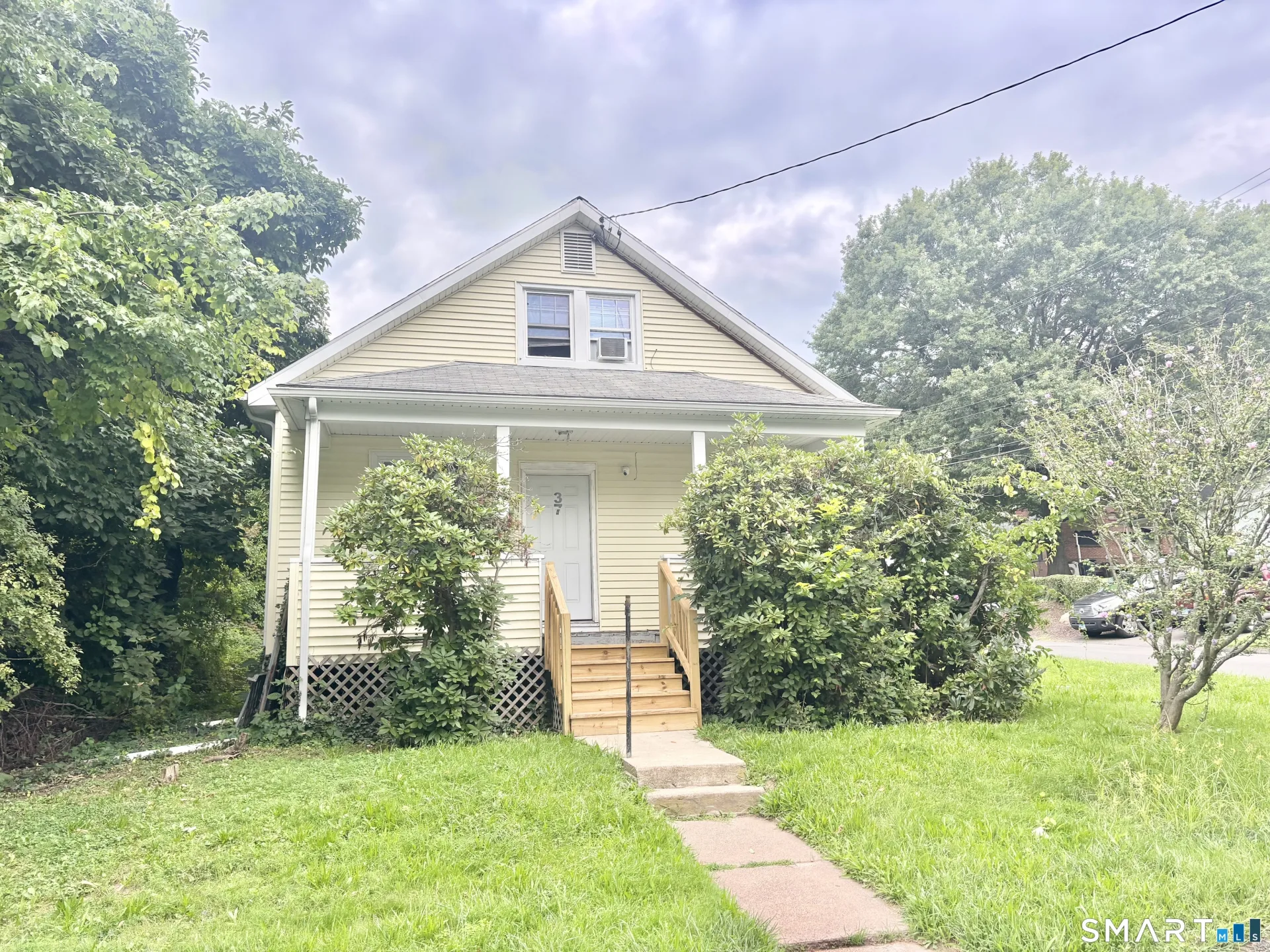 37 Irving Street, Windsor, CT