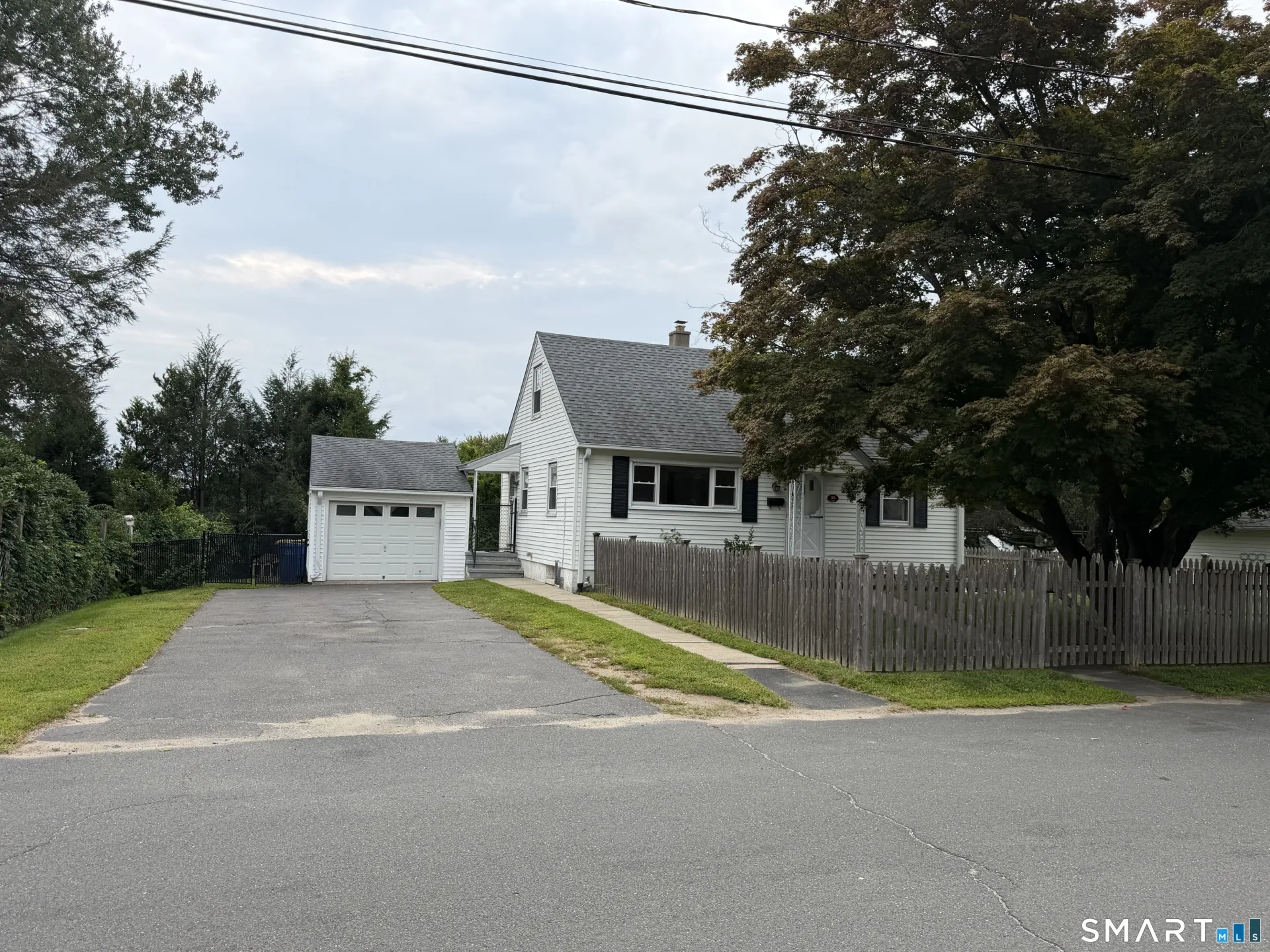 23 Leaf Avenue, Waterbury, CT