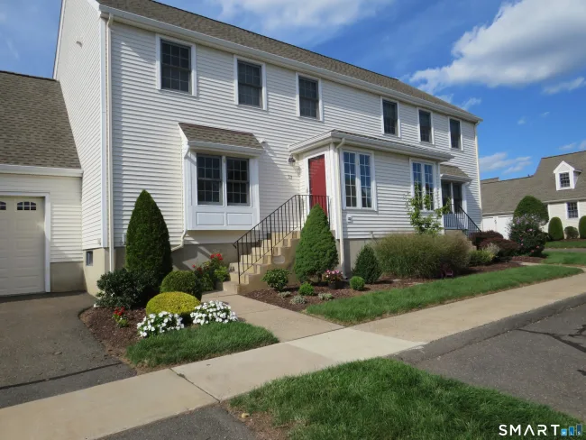 32 Pickering Lane #32