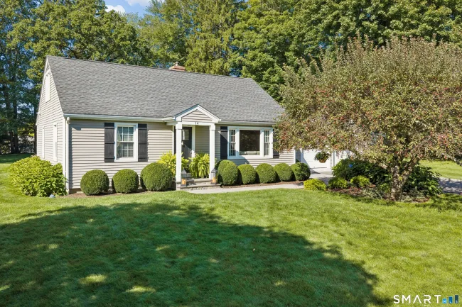14 Redwood Drive