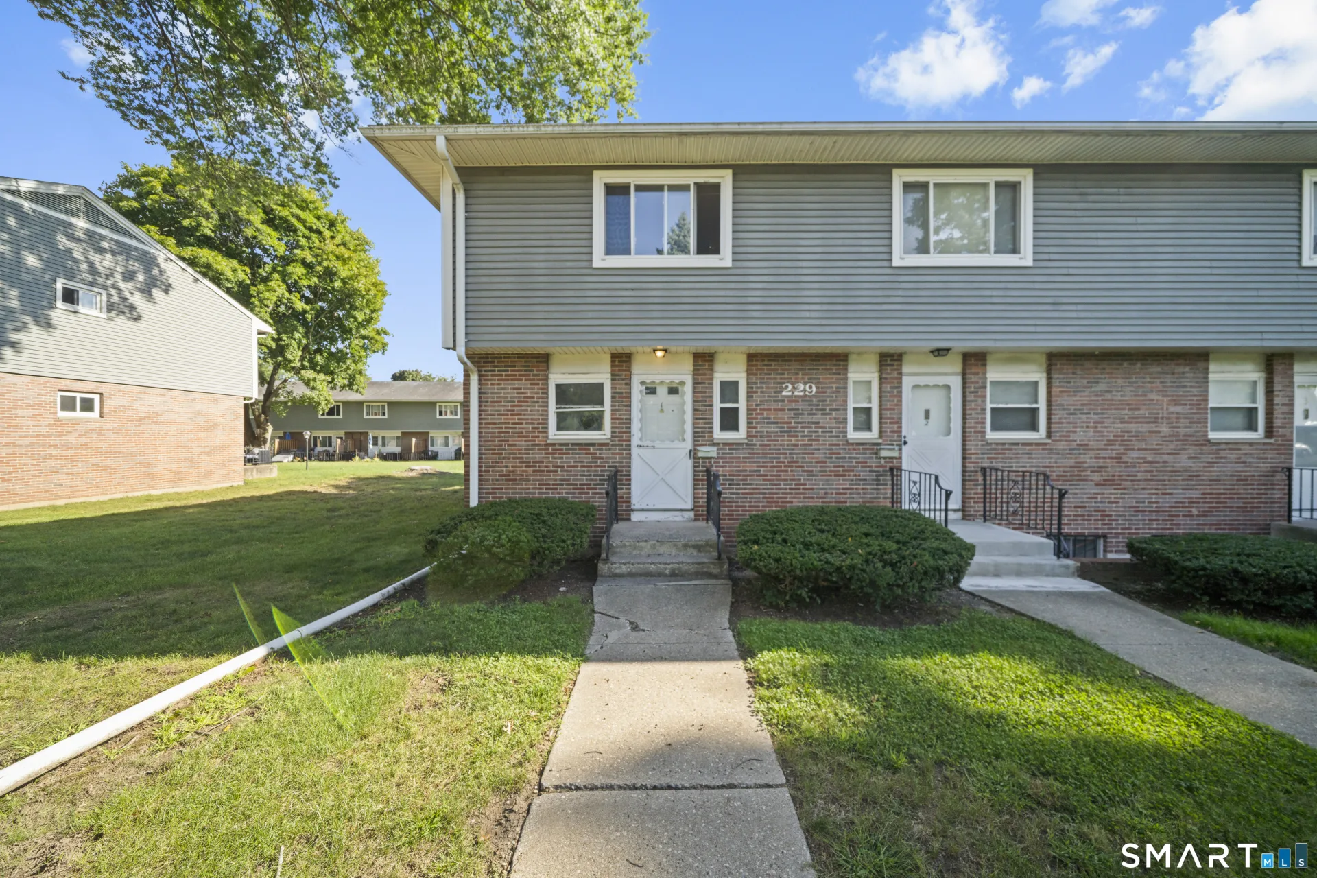229 Wintonbury Avenue #1, Bloomfield, CT