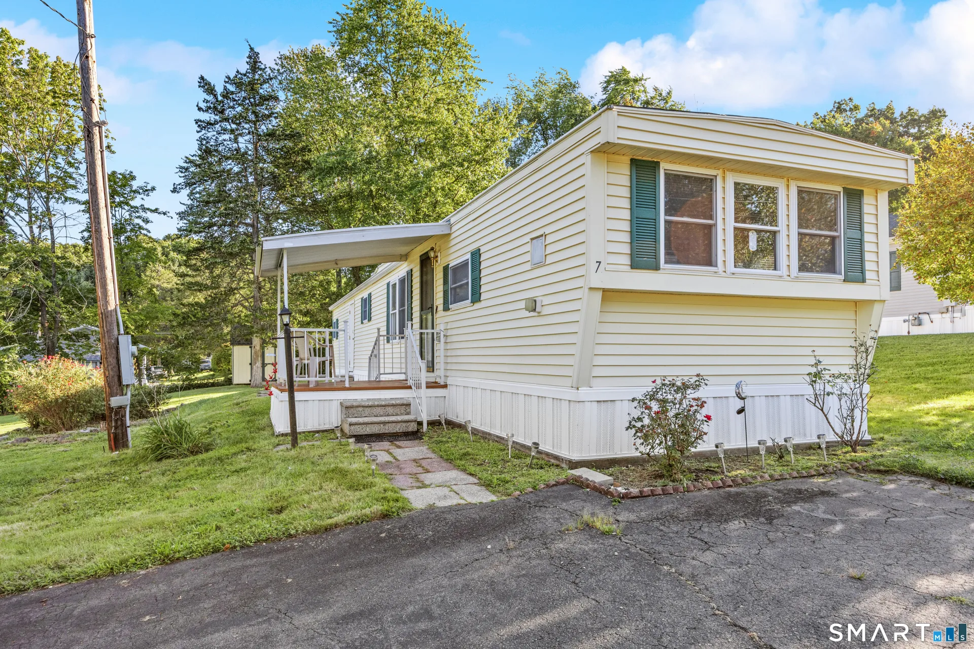 7 Cedar Grove Road, Southington, CT