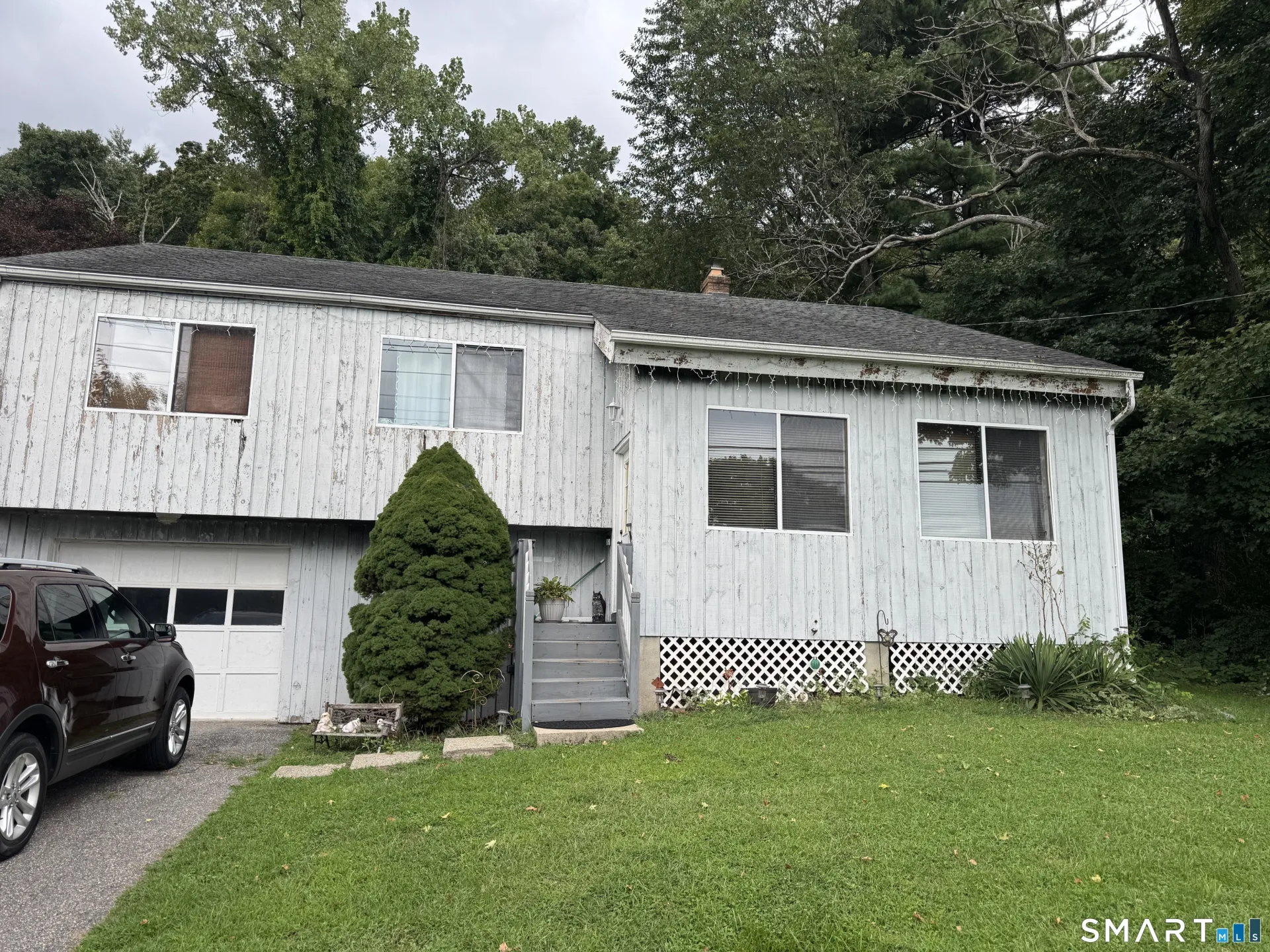 223 River Road, Shelton, CT