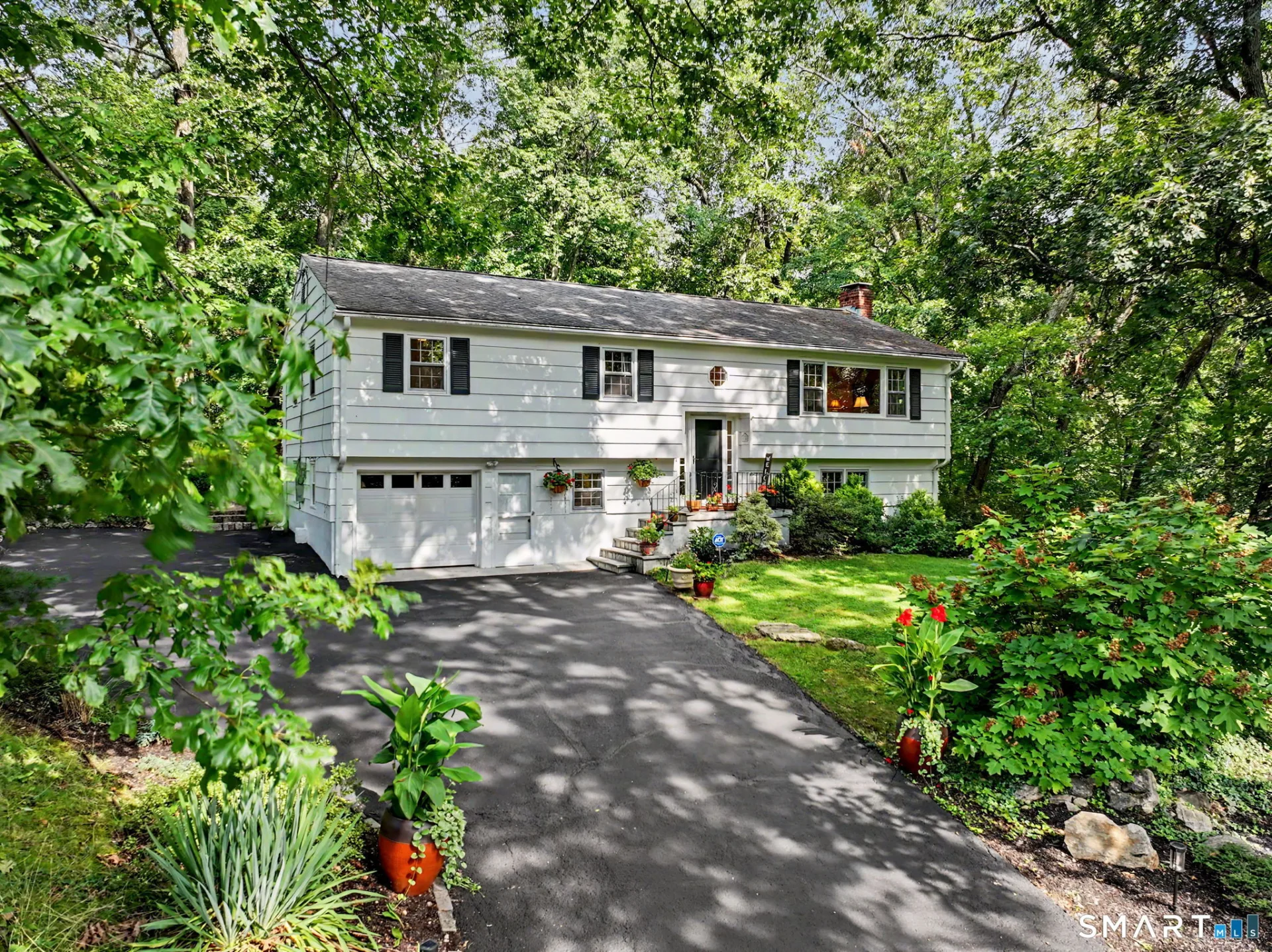 16 Brookhill Lane, Norwalk, CT