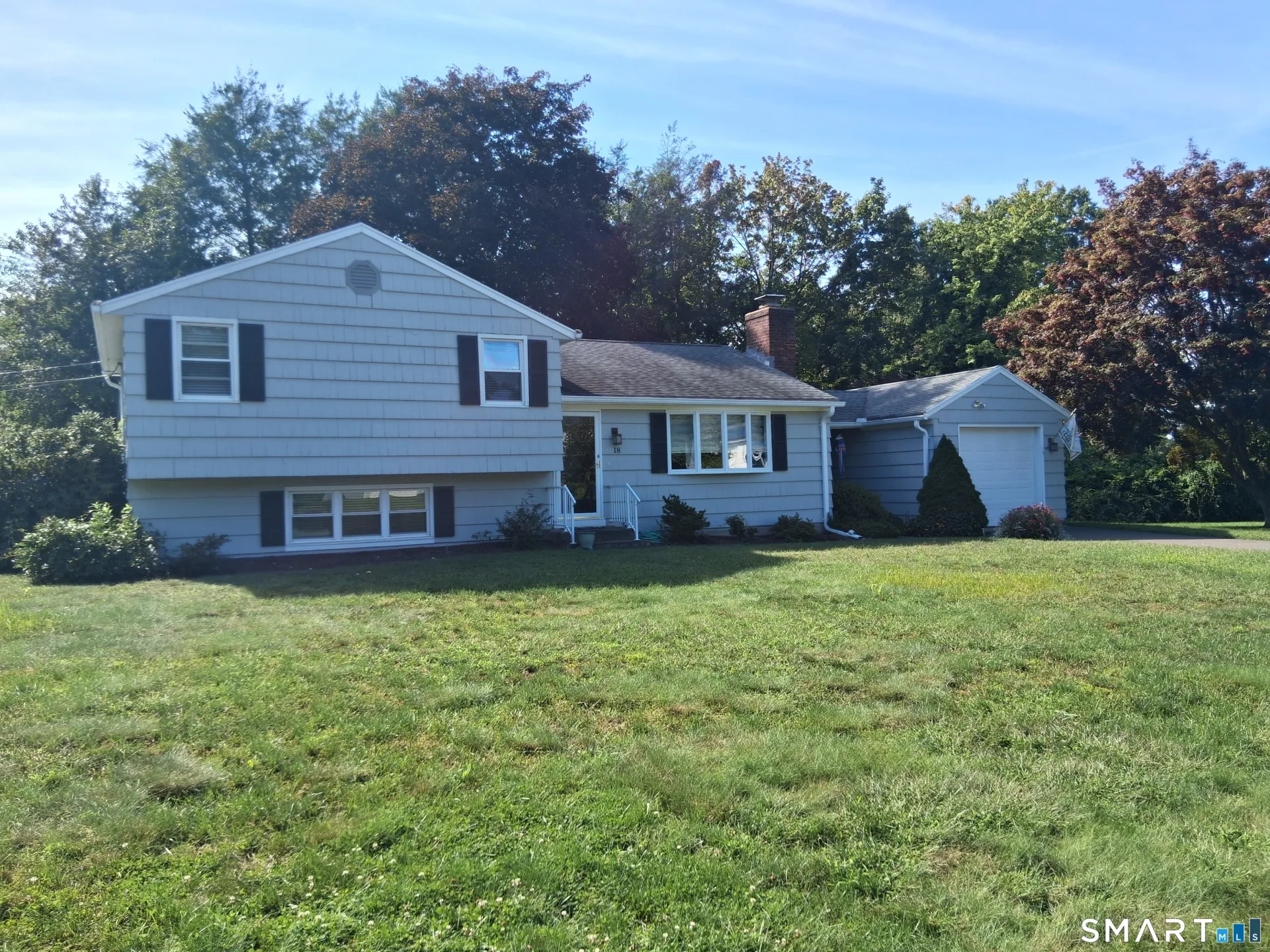 18 Papa Lane, North Haven, CT