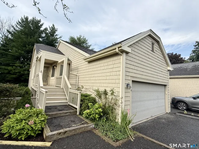 12 Boulevard Drive #32-175
