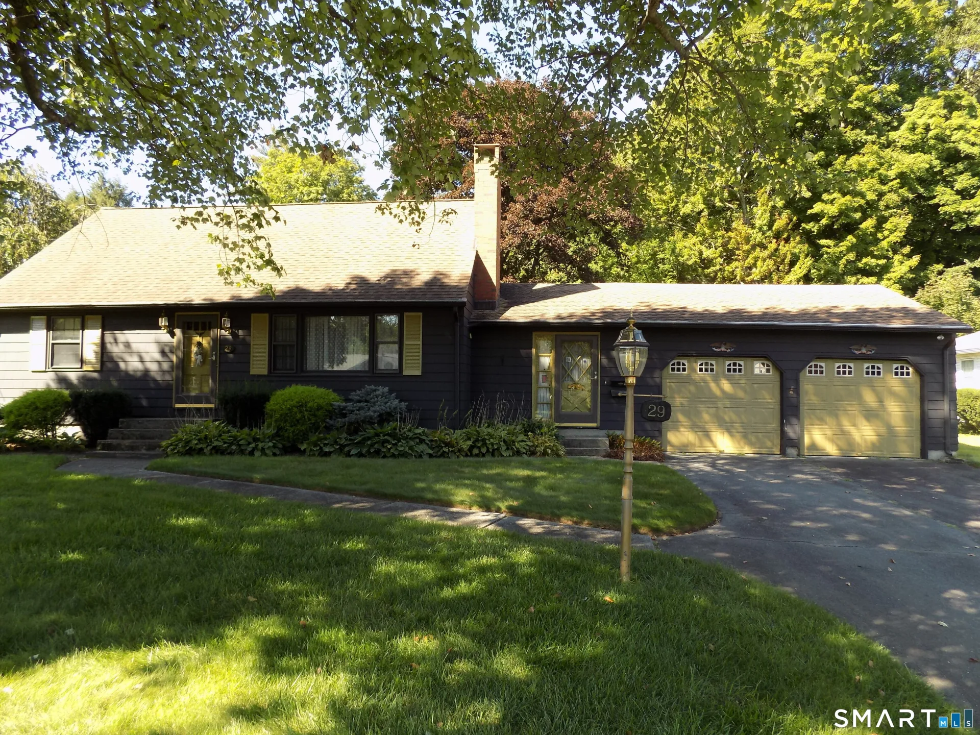29 Lochaven Road, Bristol, CT