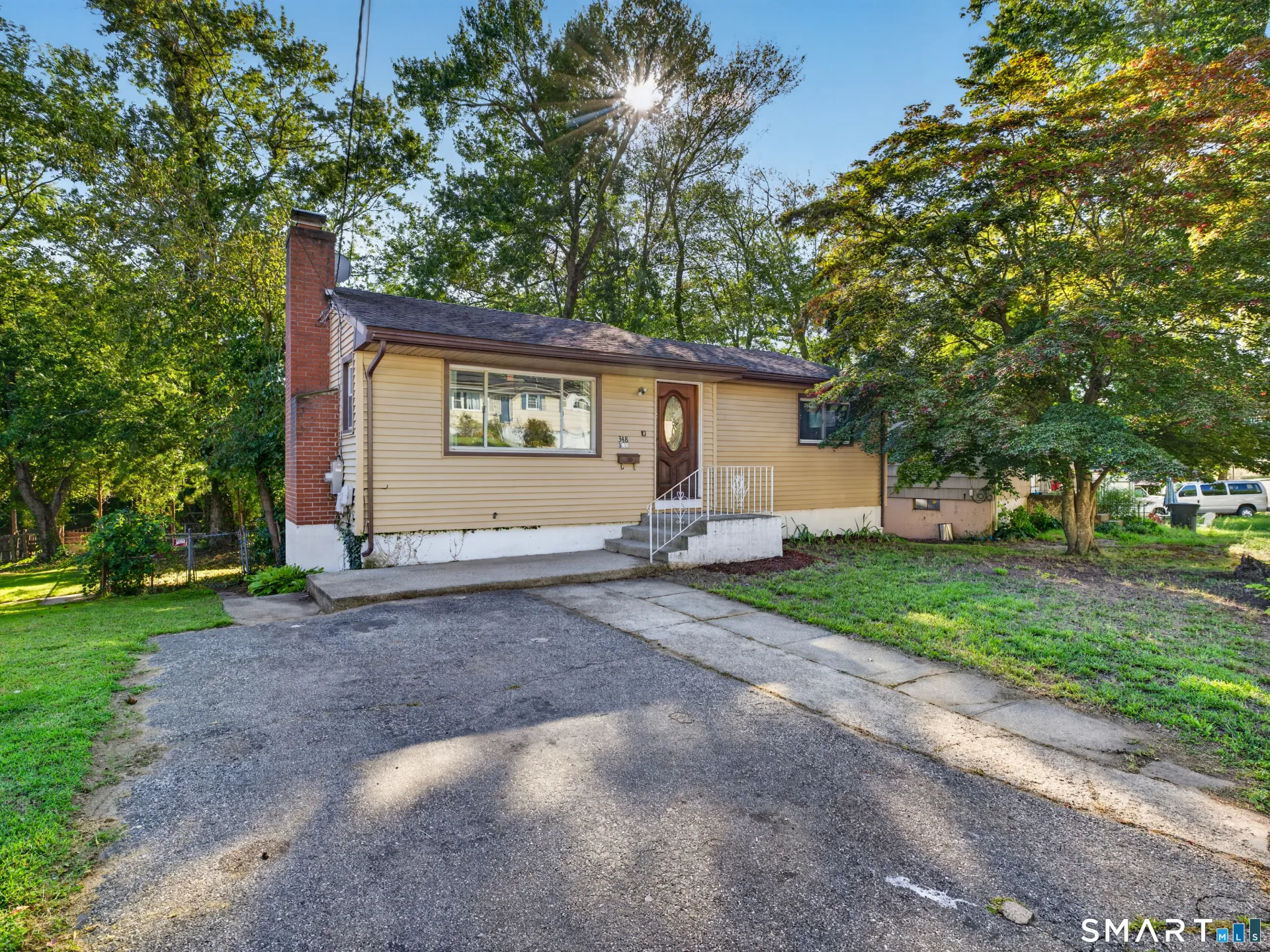348 Bayonet Street, New London, CT