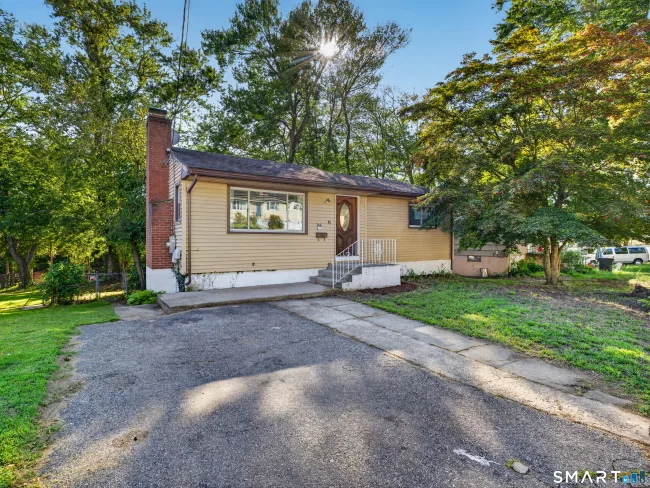 348 Bayonet Street, New London, CT