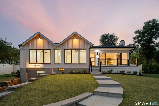 2 Drumlin Road, Westport, CT