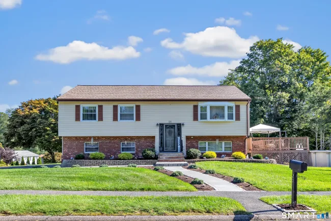 21 Bear Path Drive, Shelton, CT