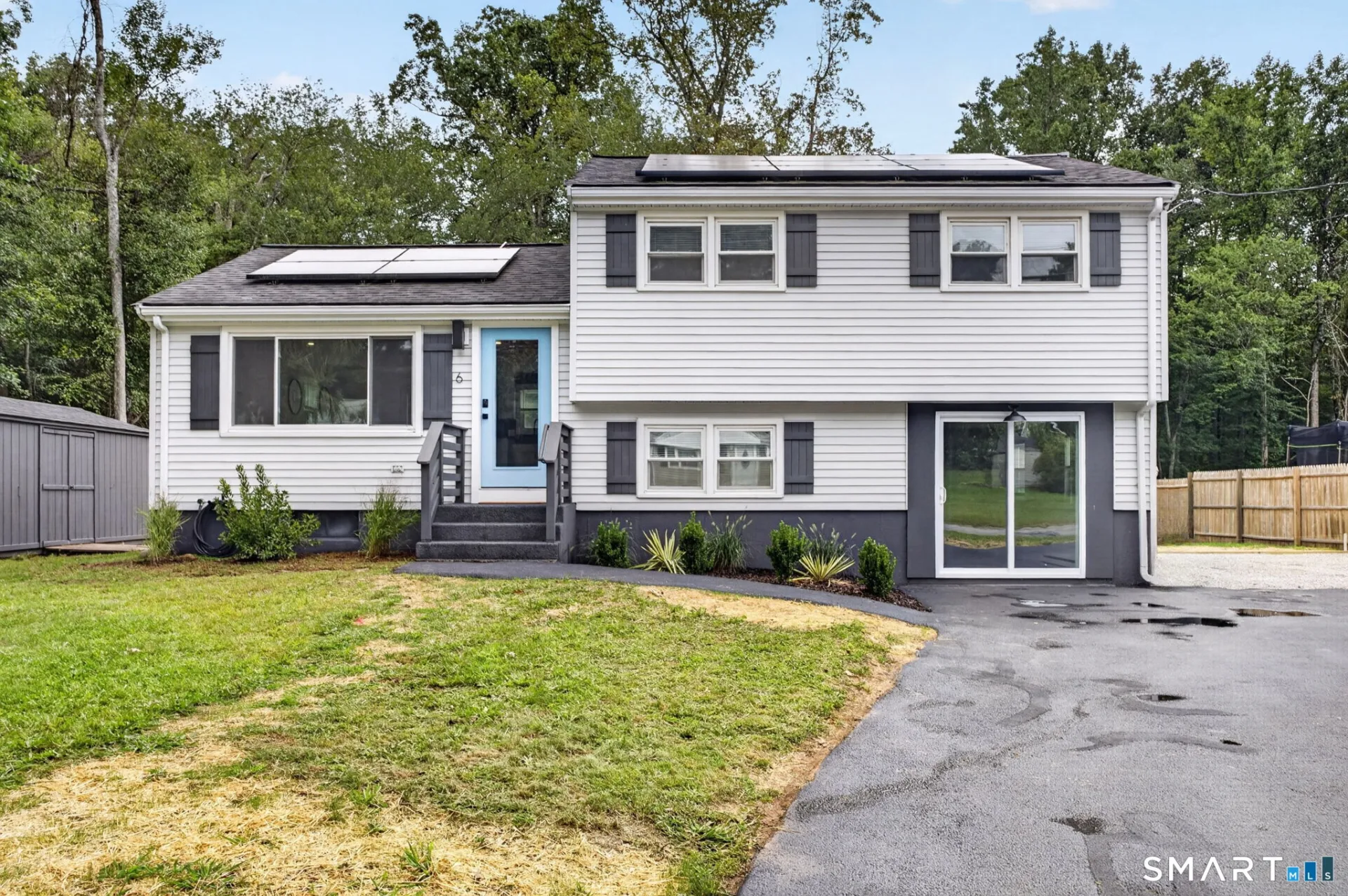 6 Village Drive, Ledyard, CT