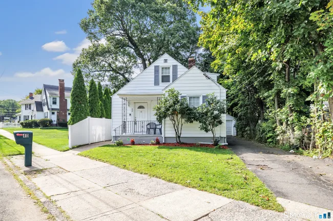40 Highview Avenue