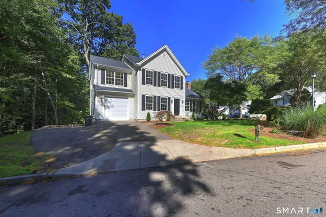 40 Acorn Lane, Milford, CT