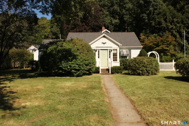 70 Woodside Avenue