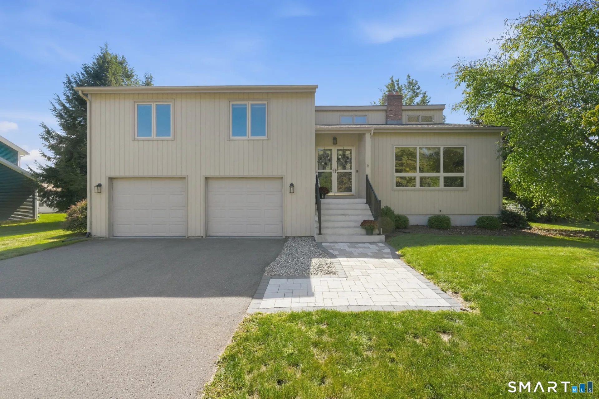 207 Lisa Drive, South Windsor, CT