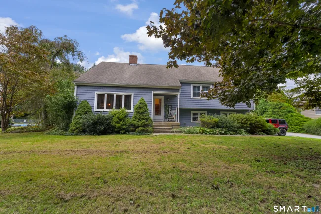 30 High Ridge Drive, Waterford, CT
