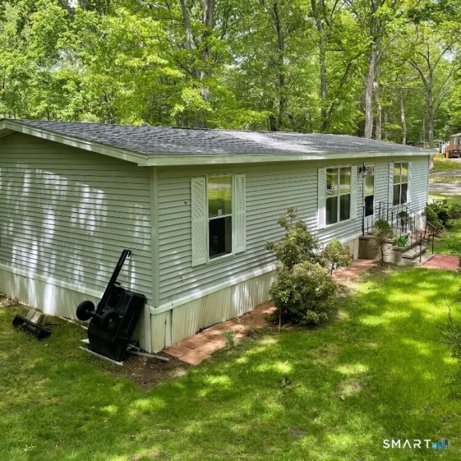 17 Evergreen Park
