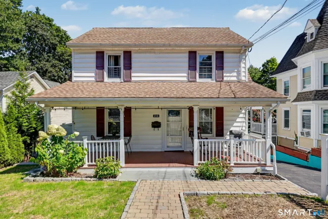 215 Knickerbocker Avenue, Stamford, CT