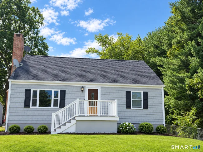 27 New York Road, Montville, CT