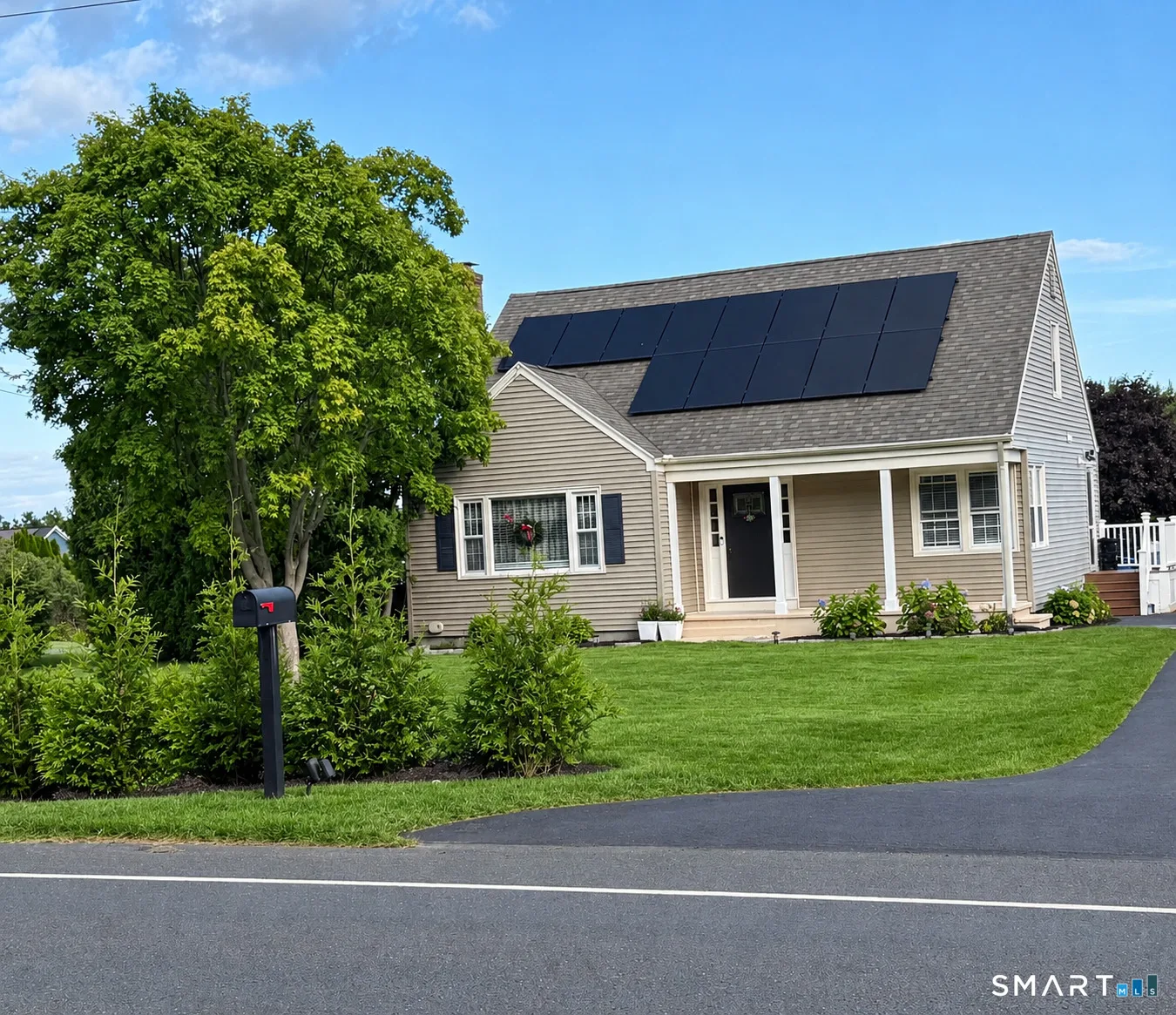 80 East Street, Suffield, CT