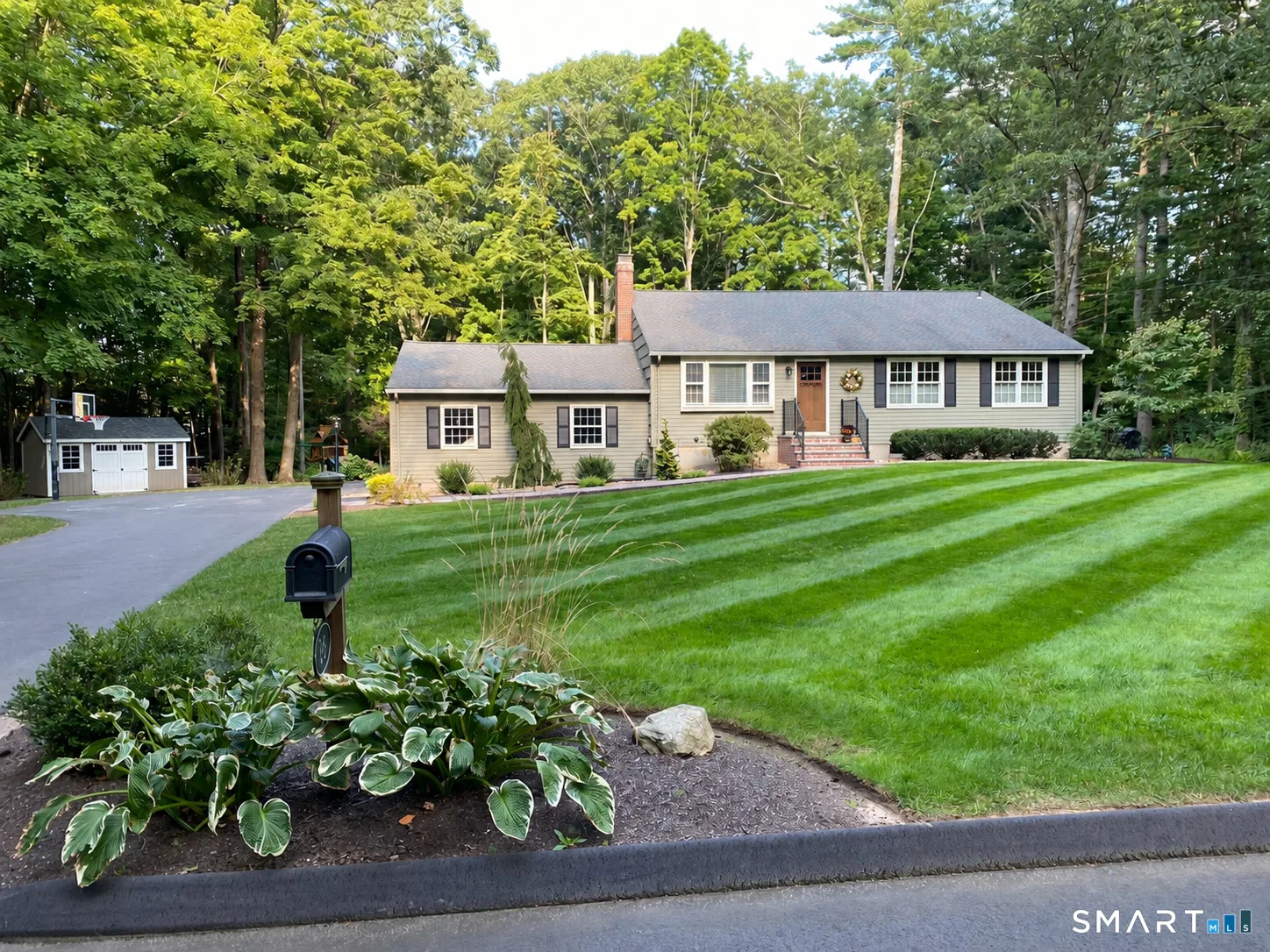 26 Minister Brook Drive, Simsbury, CT