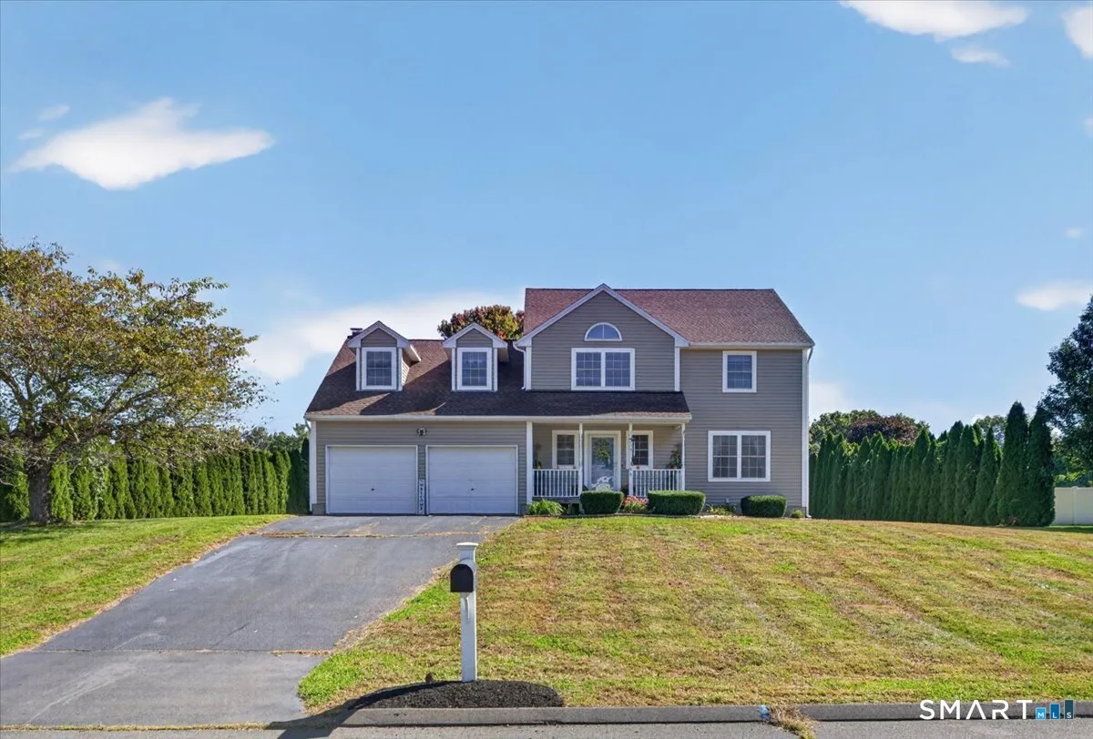 98 Broadleaf Circle, Suffield, CT