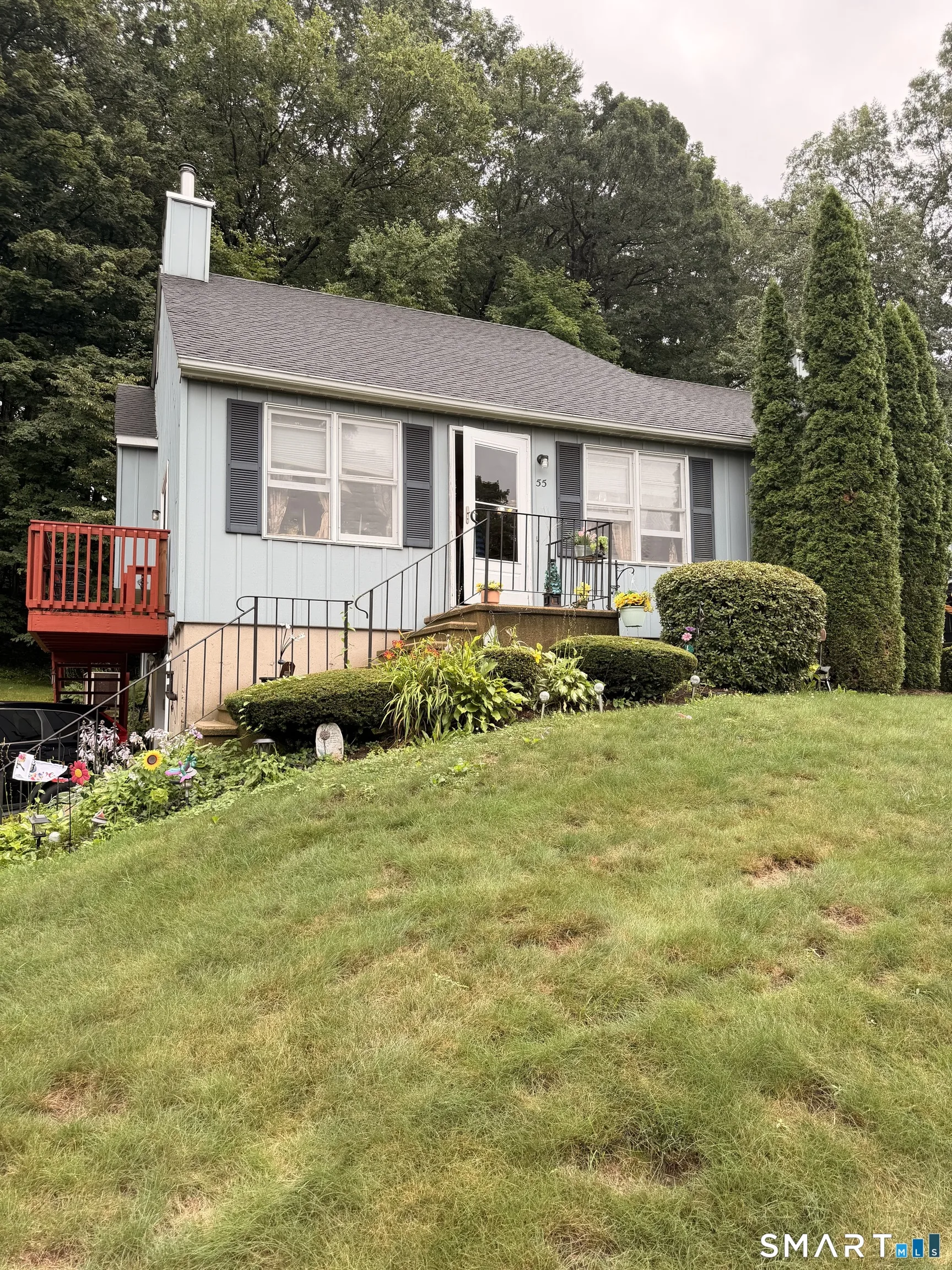 55 Valley View Drive, Hamden, CT