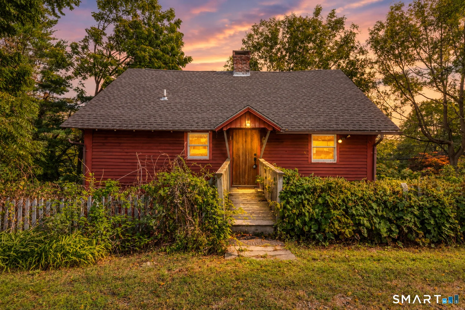 2 Old Colchester Road, Waterford, CT