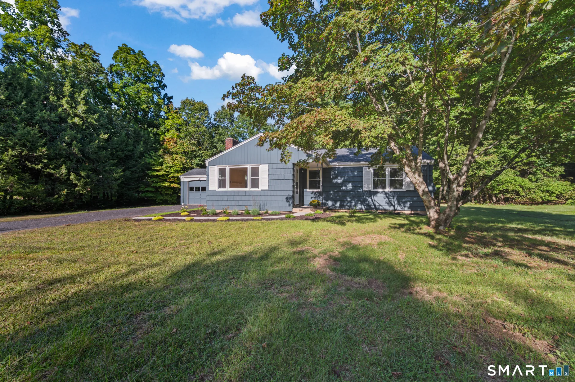 4 Woodcliff Drive, Granby, CT