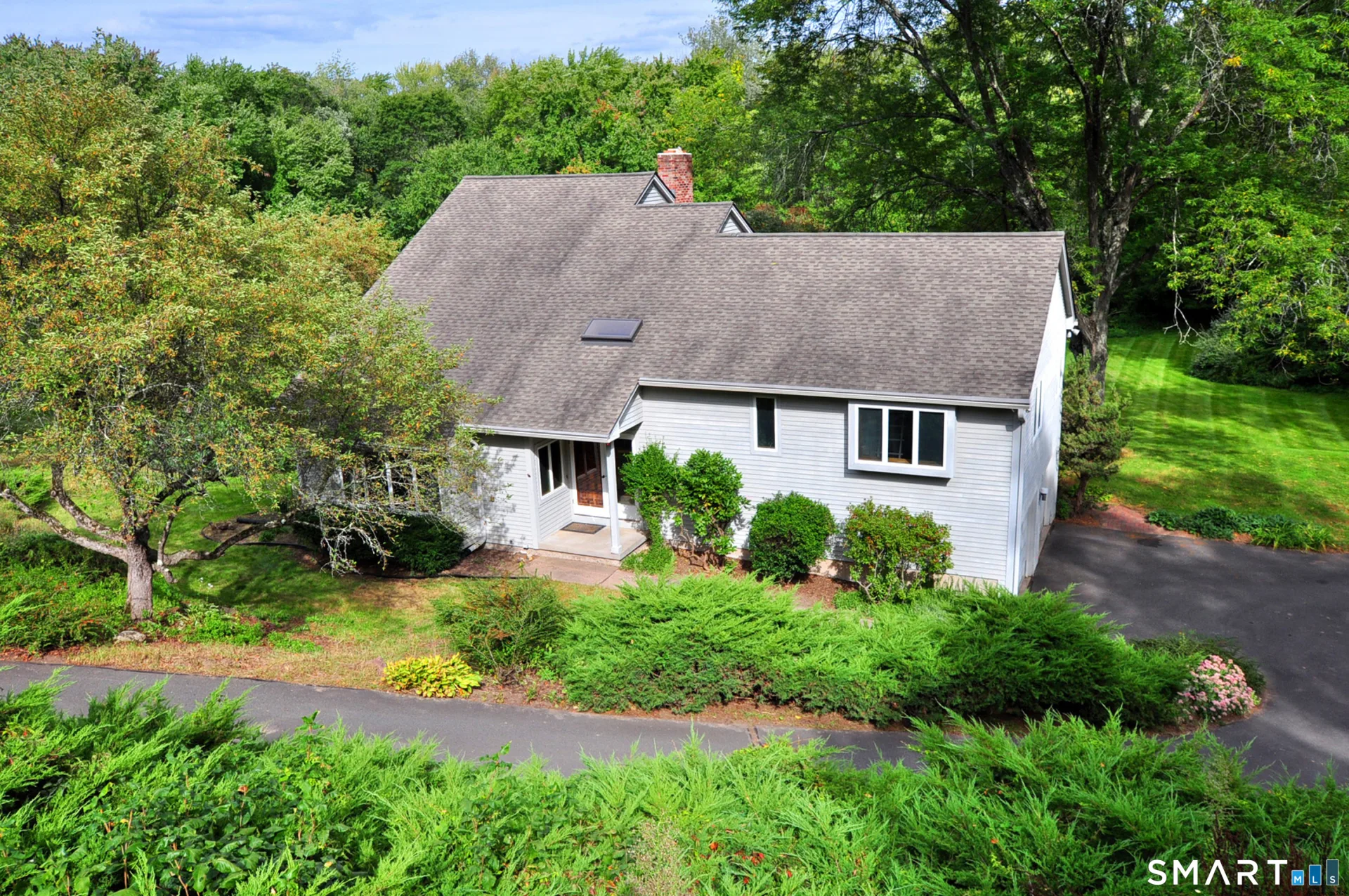 2 Metacomet Drive, East Granby, CT