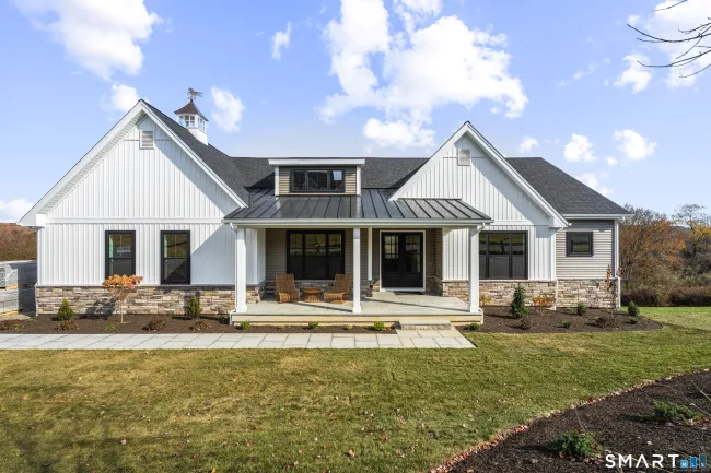 24 Twin Valley Road