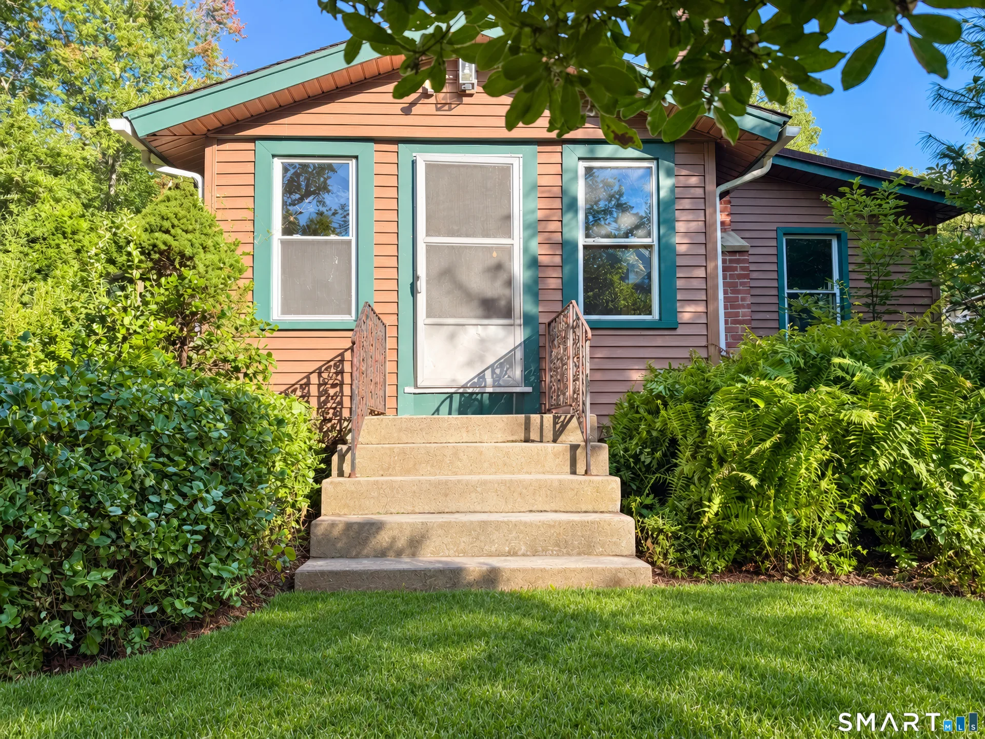 606 North Madison Road, Guilford, CT
