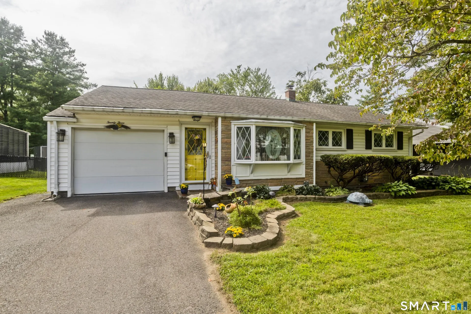 23 Yale Drive, Enfield, CT