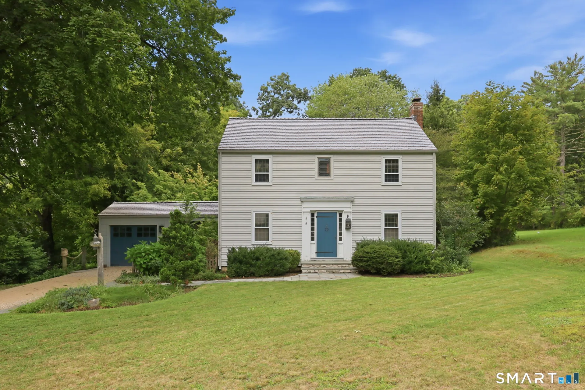 8 Canton Road, Simsbury, CT