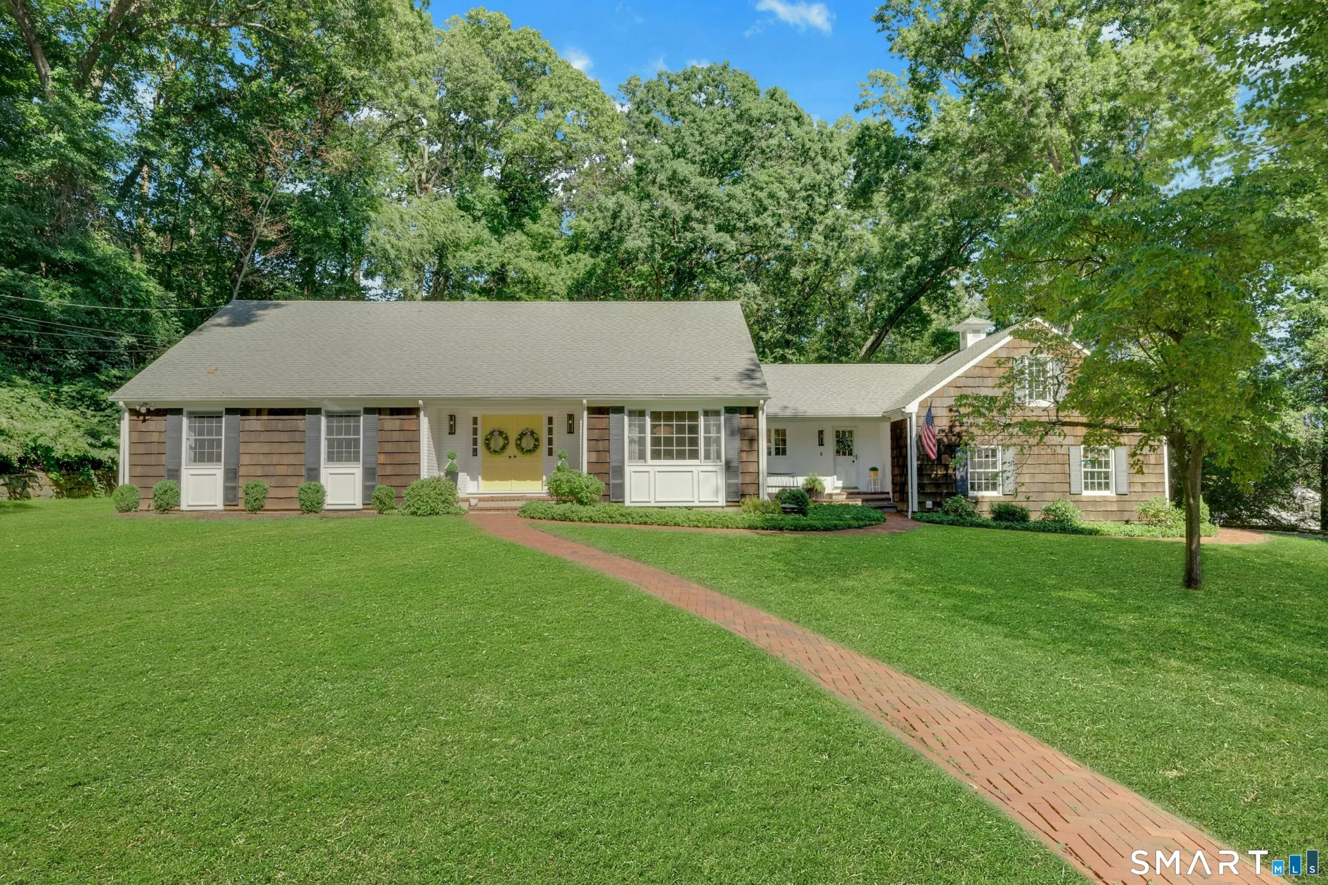 6 Stoneleigh Square, Fairfield, CT