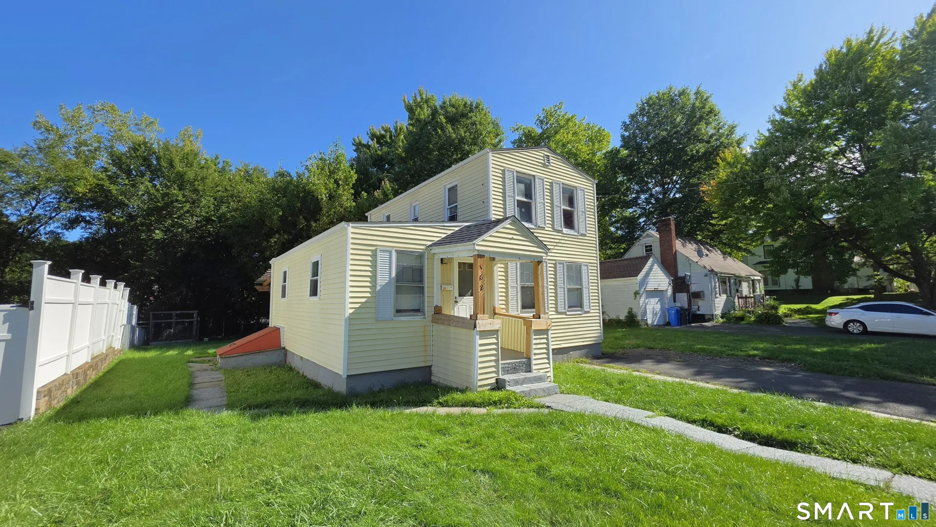 162 Cleveland Avenue, Hartford, CT