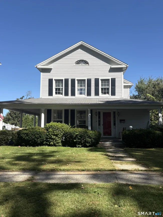 33 Pleasant Street