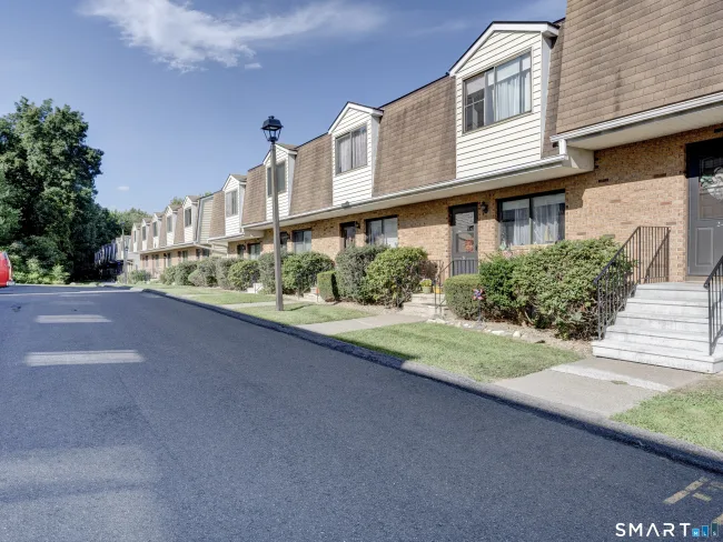 600 Clark Avenue #27, Bristol, CT