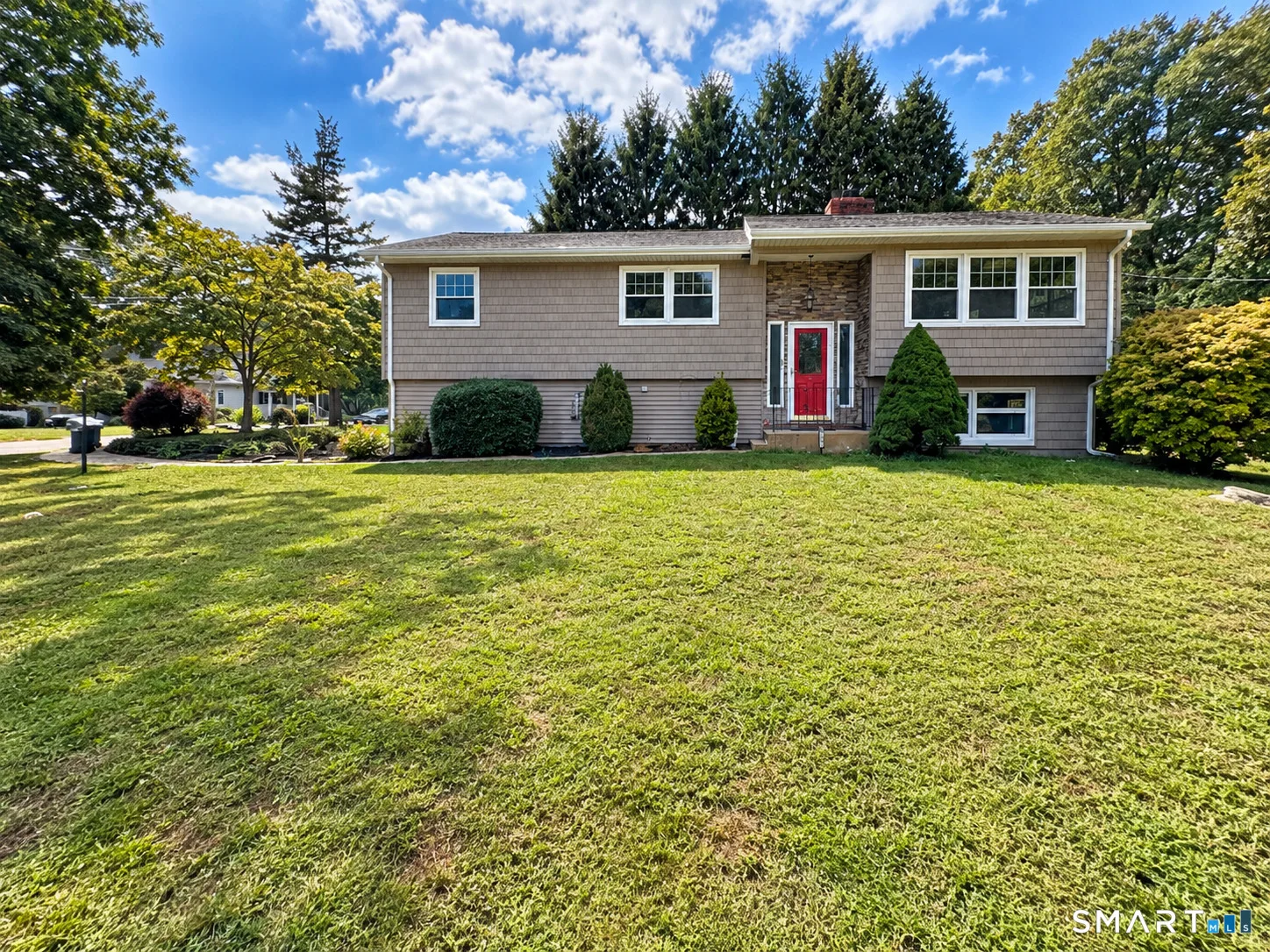 18 Overlook Road, Ledyard, CT