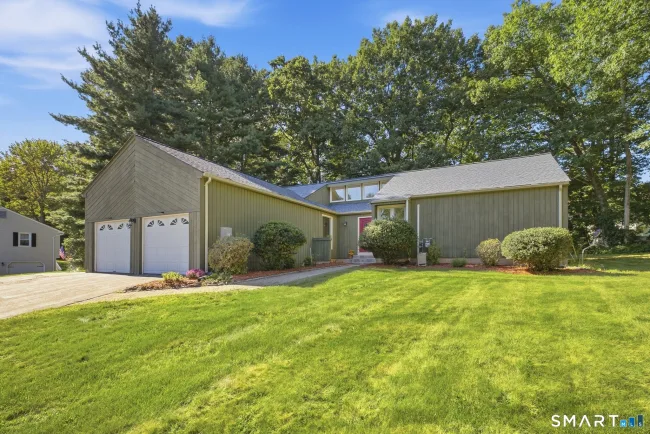125 Lamplighter Drive