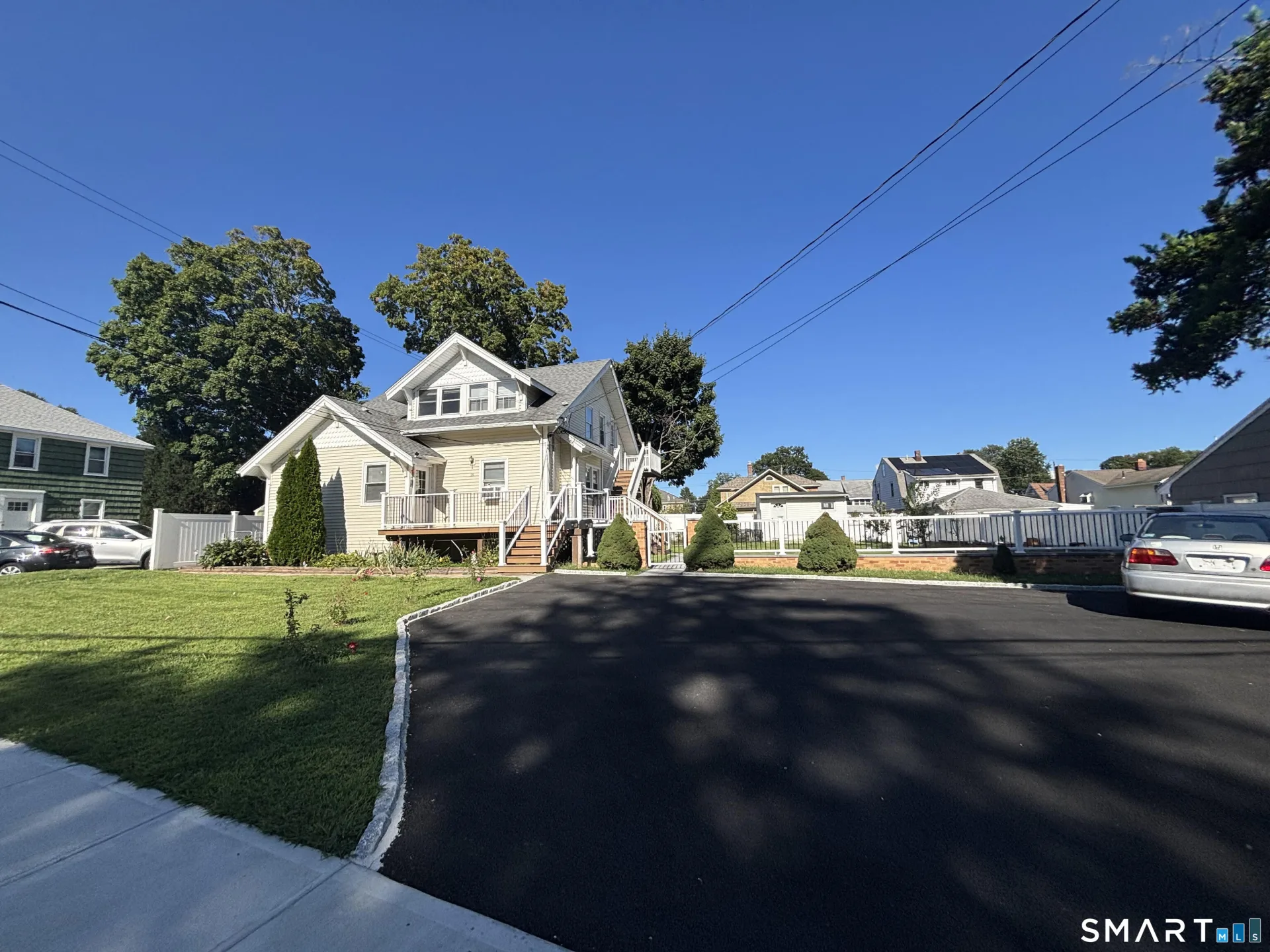 16-18 Hayes Drive, Milford, CT