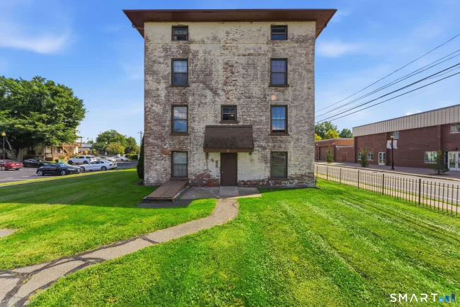 64 Van Block Avenue #9D, Hartford, CT