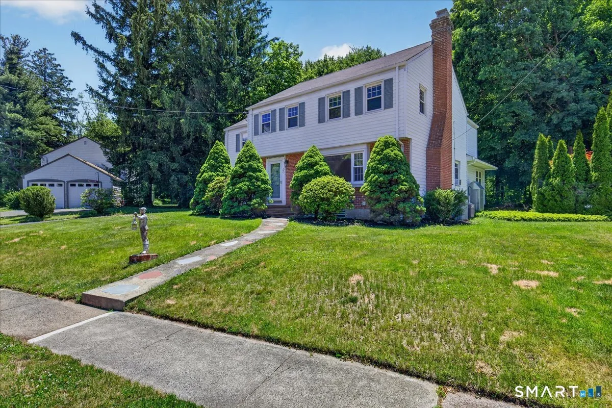 193 Dessa Drive, Hamden, CT