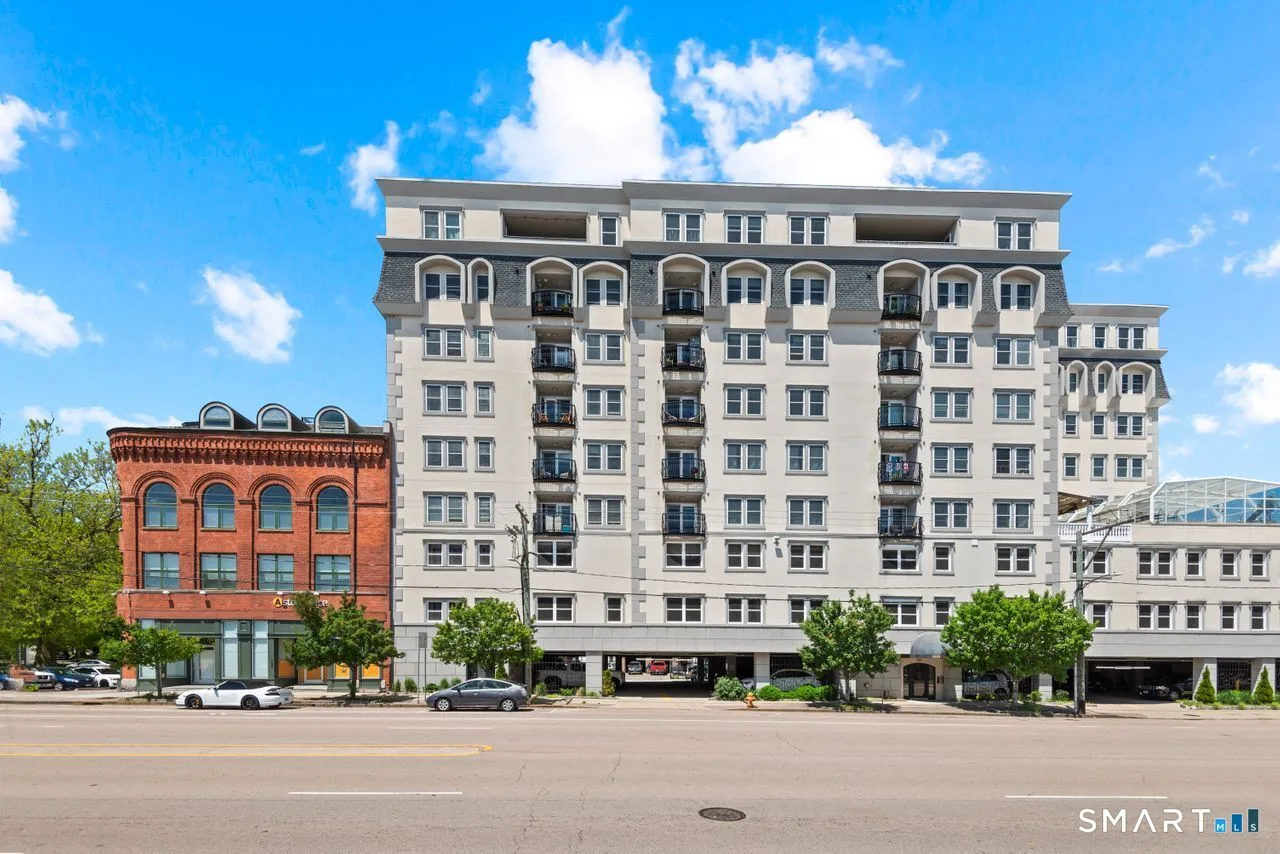 461 Bank Street #403, New London, CT