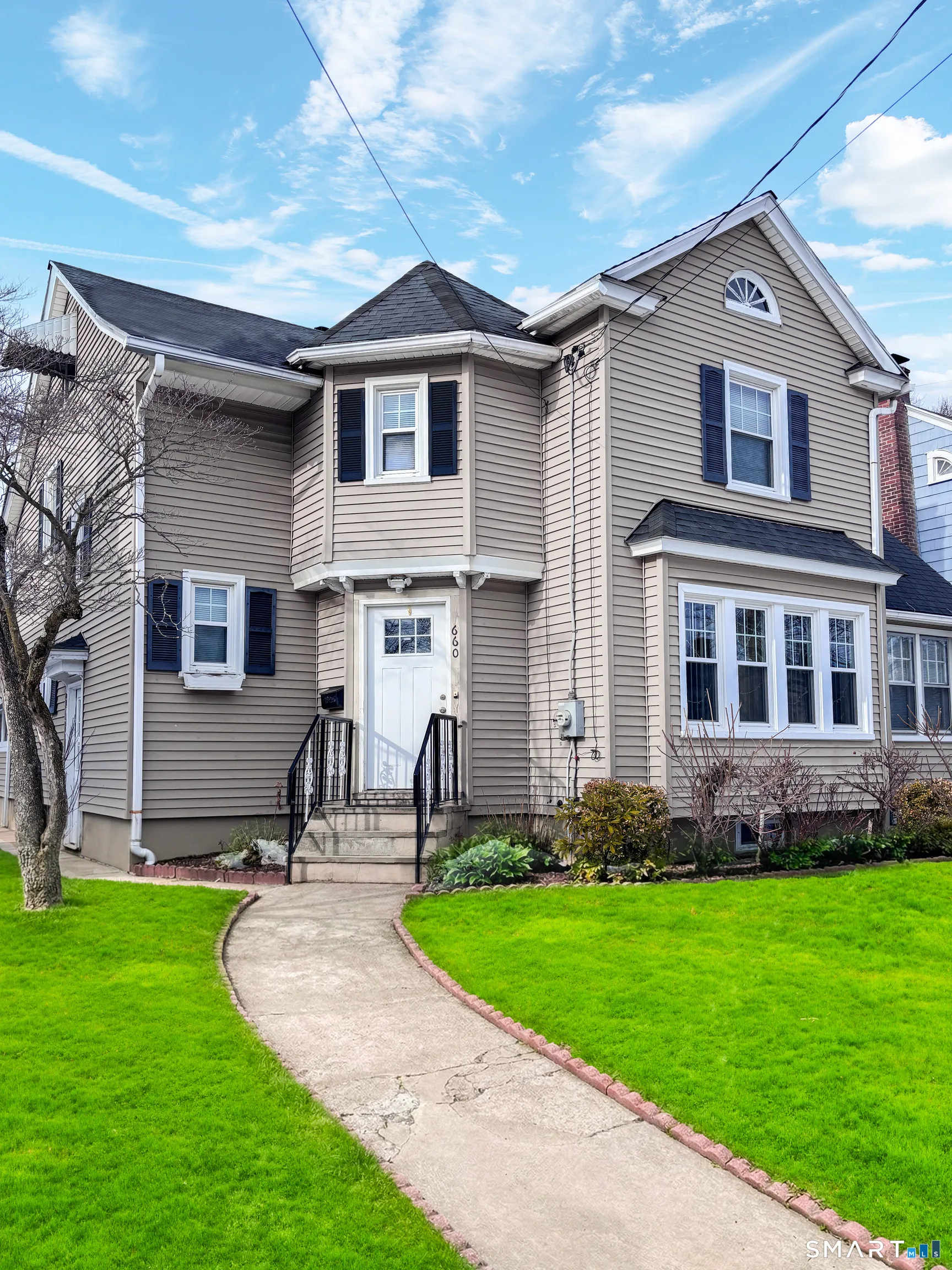 660 West Jackson Avenue, Bridgeport, CT