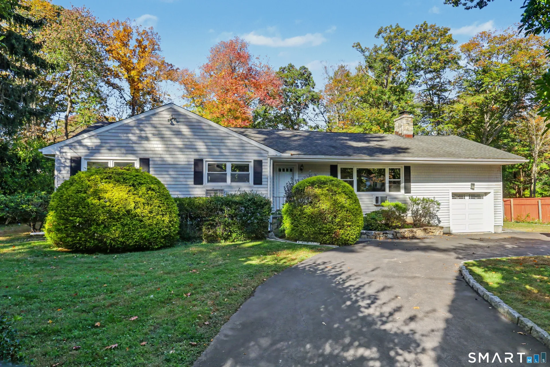 10 Jennifer Road, Norwalk, CT