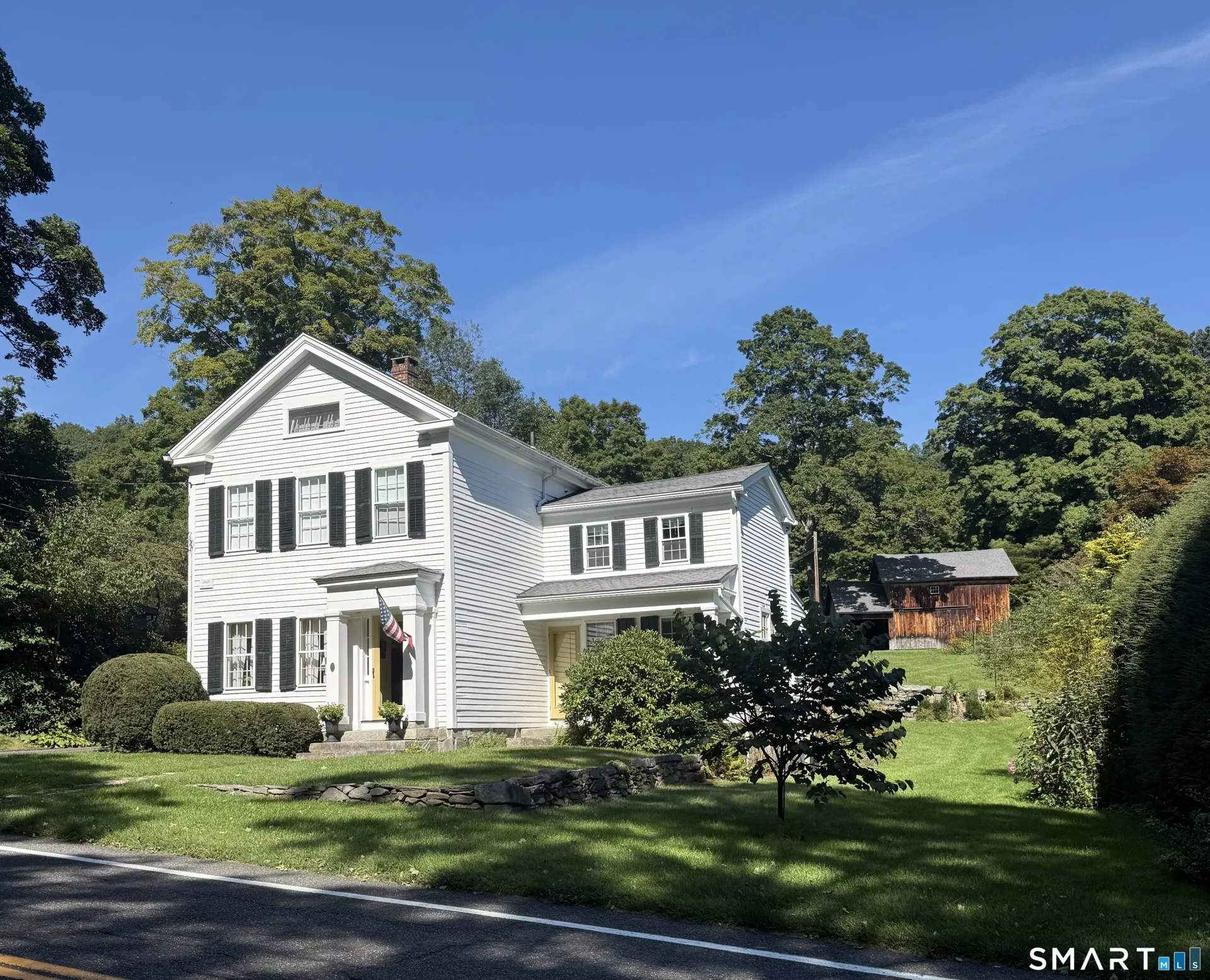 10 Weekeepeemee Road, Woodbury, CT
