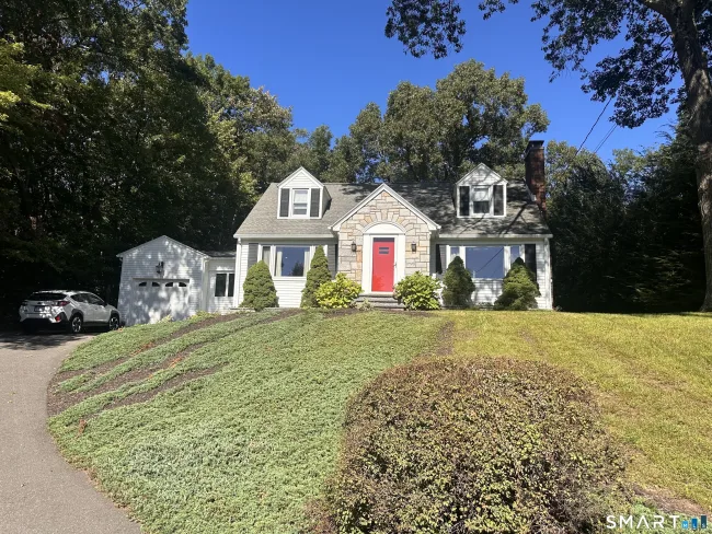24 Bracewood Road, Waterbury, CT